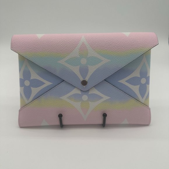 EUC Louis Vuitton Kirigami Pochette Limited Edition Escale Giant with LV Box COA - Picture 1 of 9